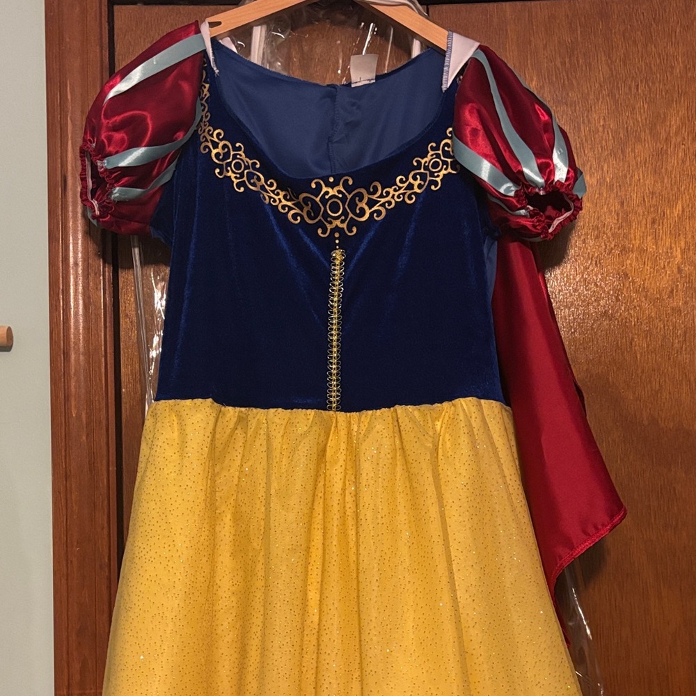 Disney adult Snow White Dress 16-18 women’s